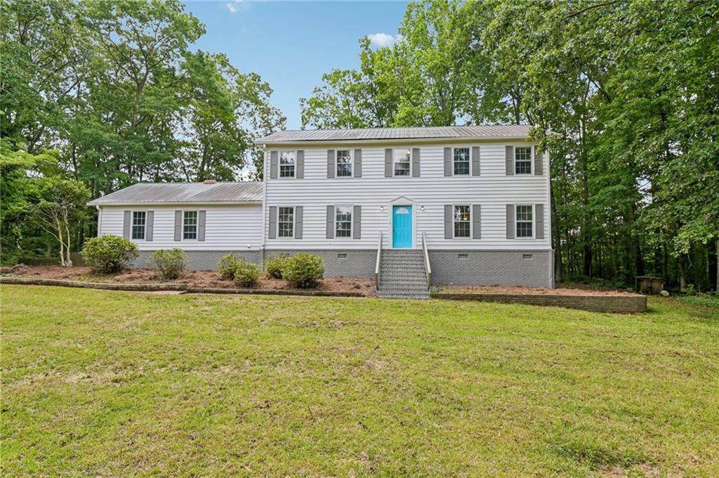 56 Carlane Circle - Photo 1