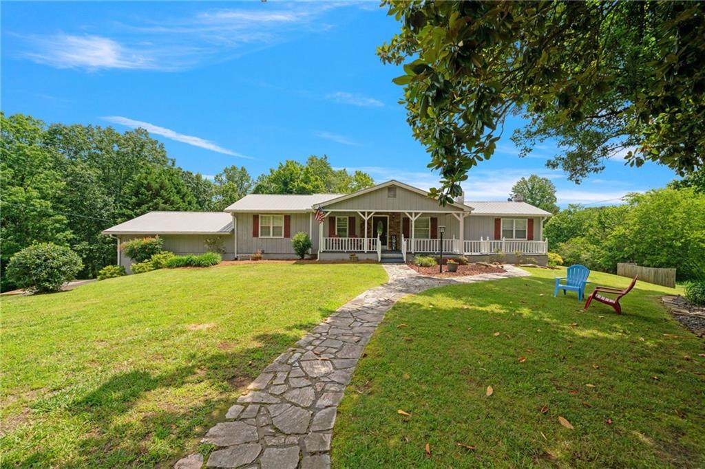 404 Davis Road - Photo 1