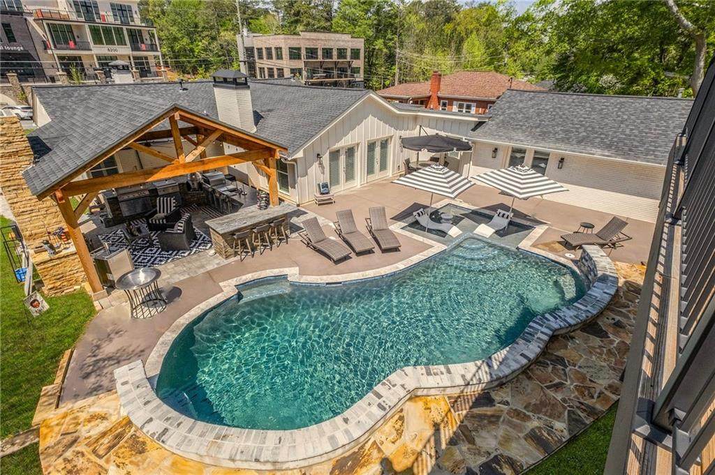 8175 Main Street - Photo 1