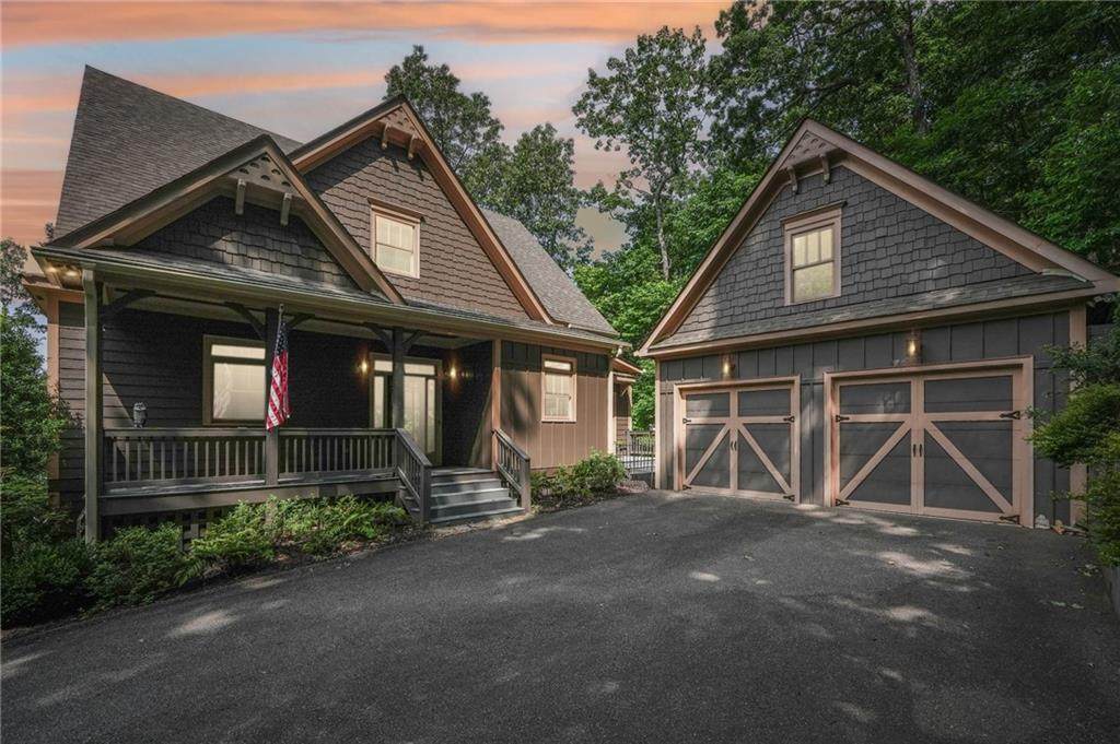 842 Columbine Drive - Photo 1