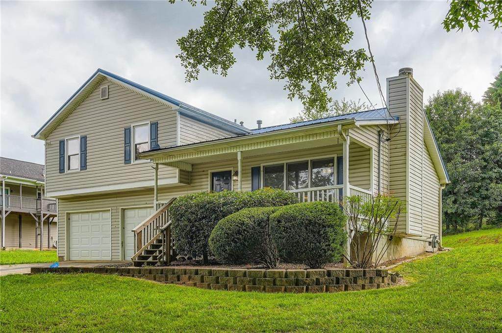 520 White Pines Drive - Photo 1