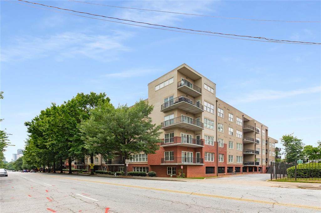 384 Ralph Mcgill Boulevard - Photo 1