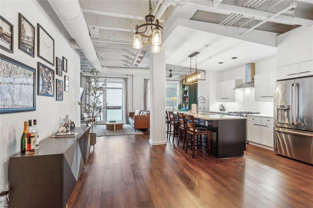 805 Peachtree Street - Photo 1
