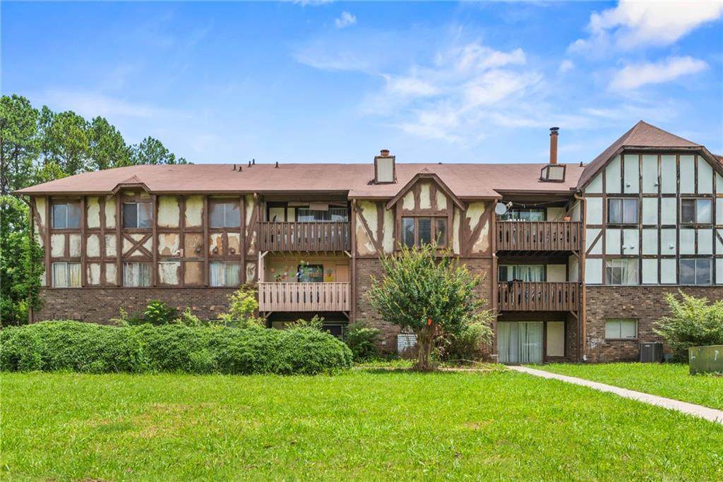 115 Camelot Drive - Photo 1