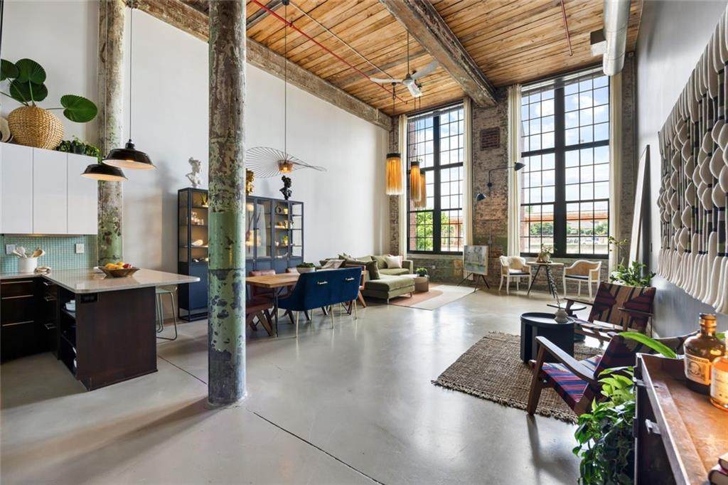 170 Boulevard - Photo 1