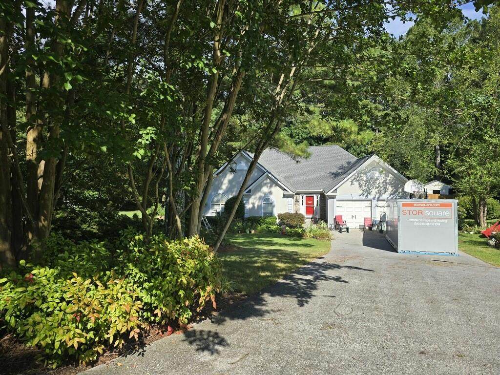 110 Fallow Lane - Photo 1