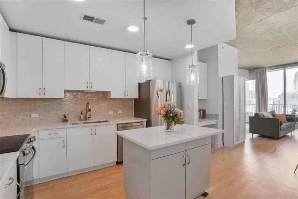860 Peachtree Street - Photo 1