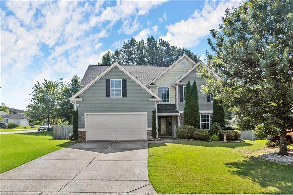 1900 Sandalwood Court - Photo 1
