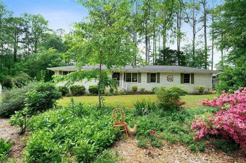 5839 Darry Circle - Photo 1