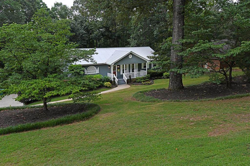 280 Lake Club Circle - Photo 1