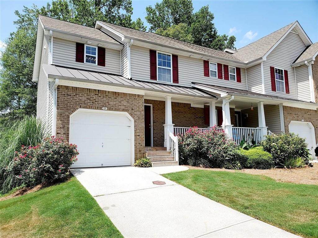 531 Fox Creek Crossing - Photo 1