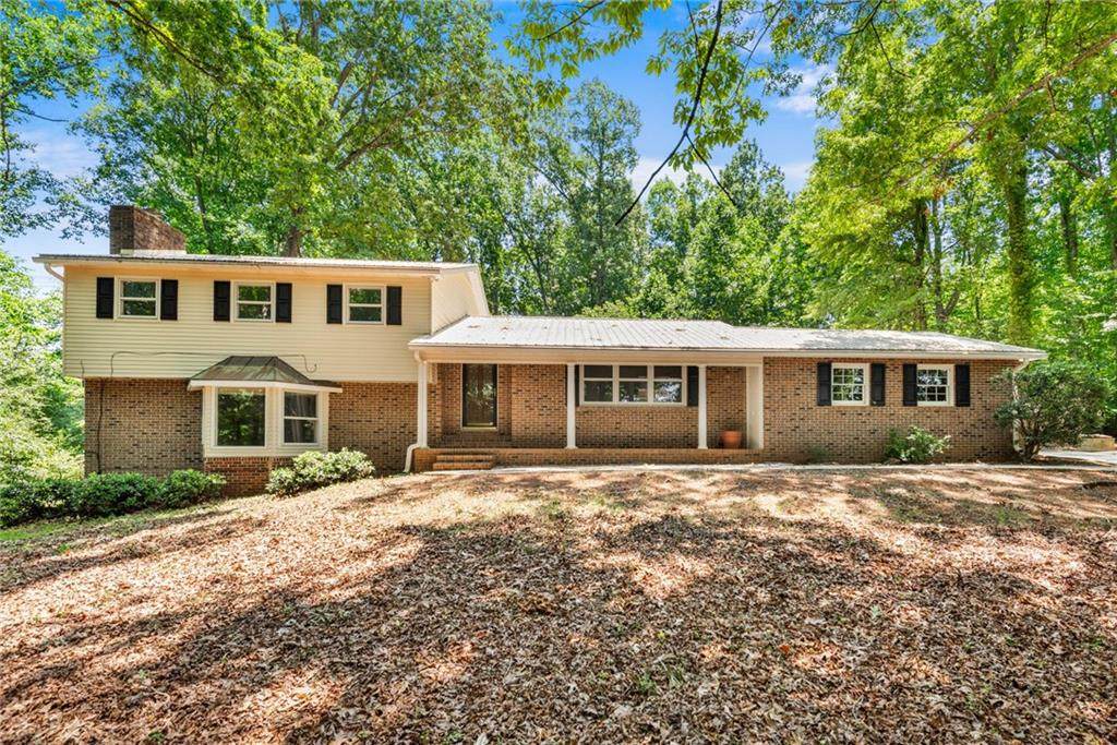 4848 Red Oak Drive - Photo 1