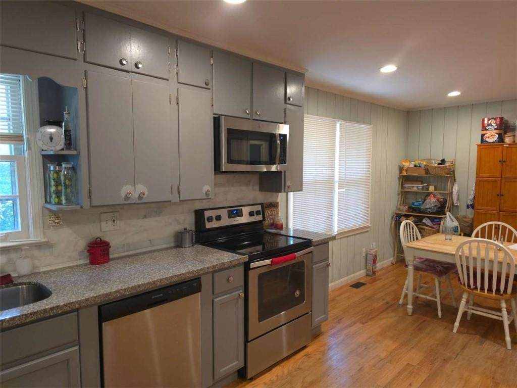 439 River Road - Photo 1