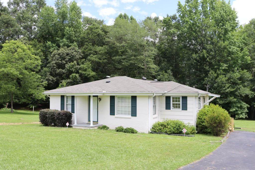 9916 Stockmar Road - Photo 1