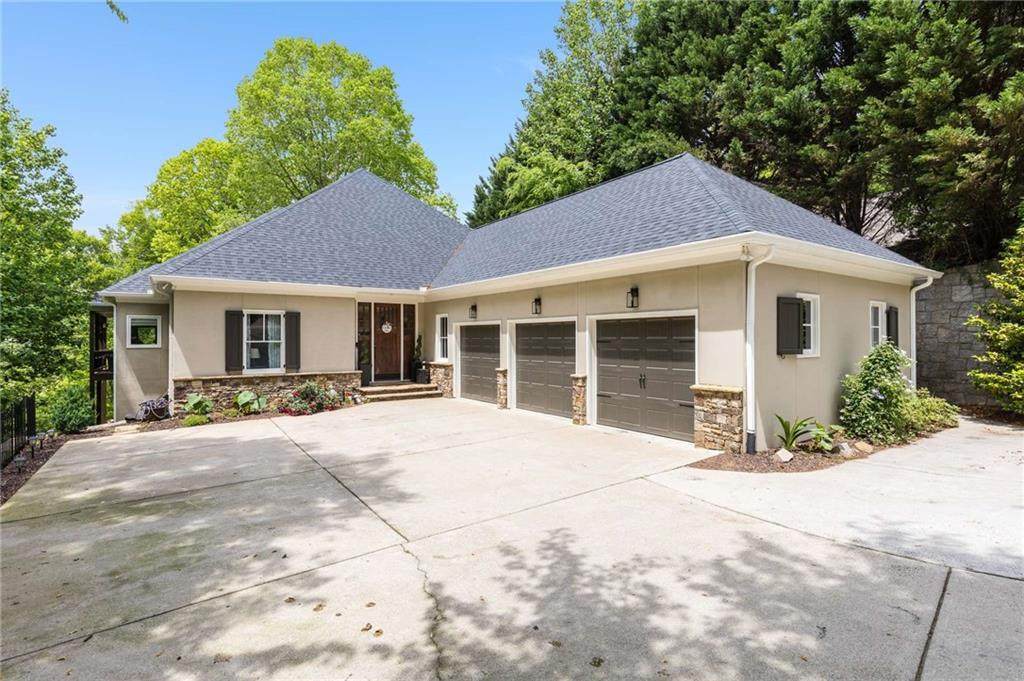 99 Bree Lane - Photo 1