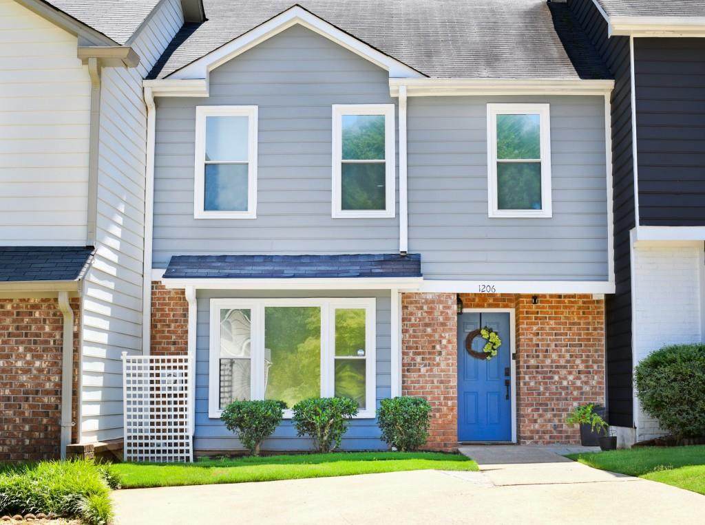 1206 Shiloh Circle - Photo 1