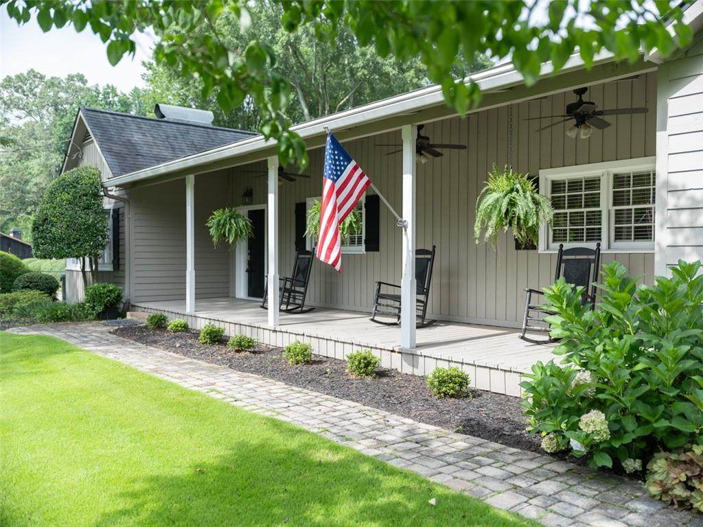 1615 Lancaster Drive - Photo 1