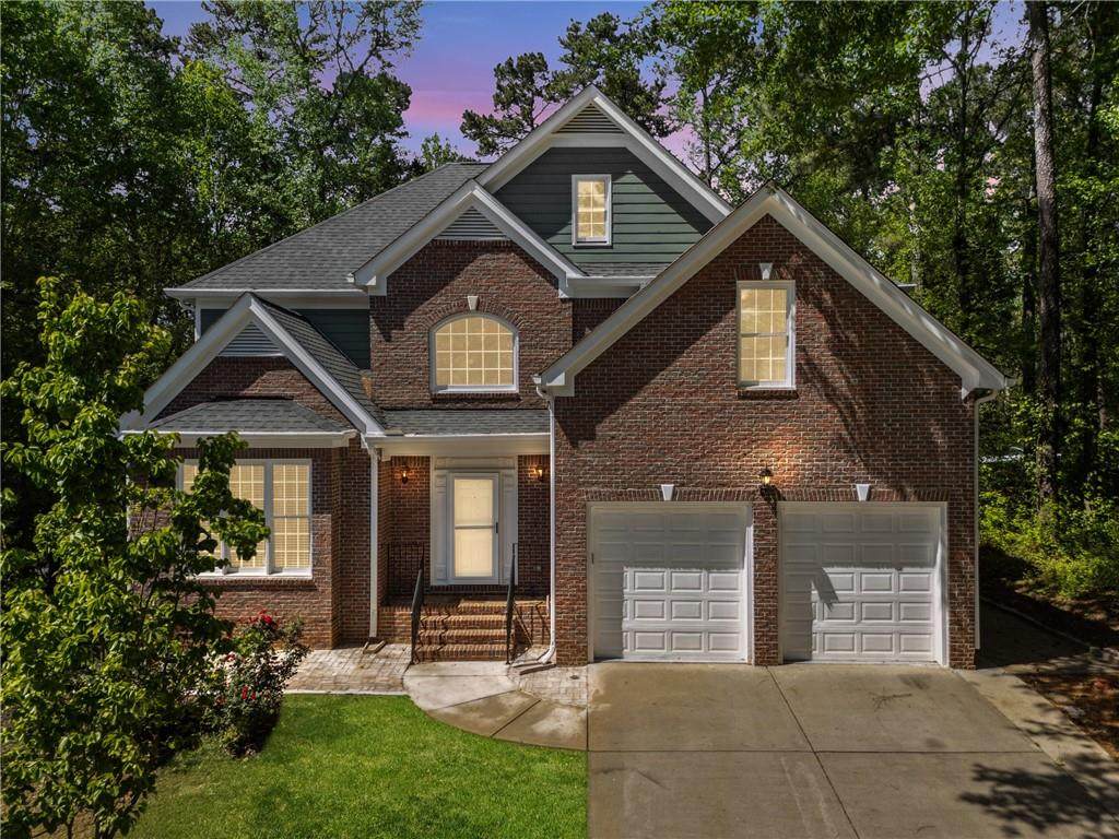 225 Bayswater Drive - Photo 1
