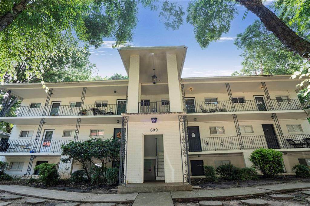 699 Argonne Avenue - Photo 1