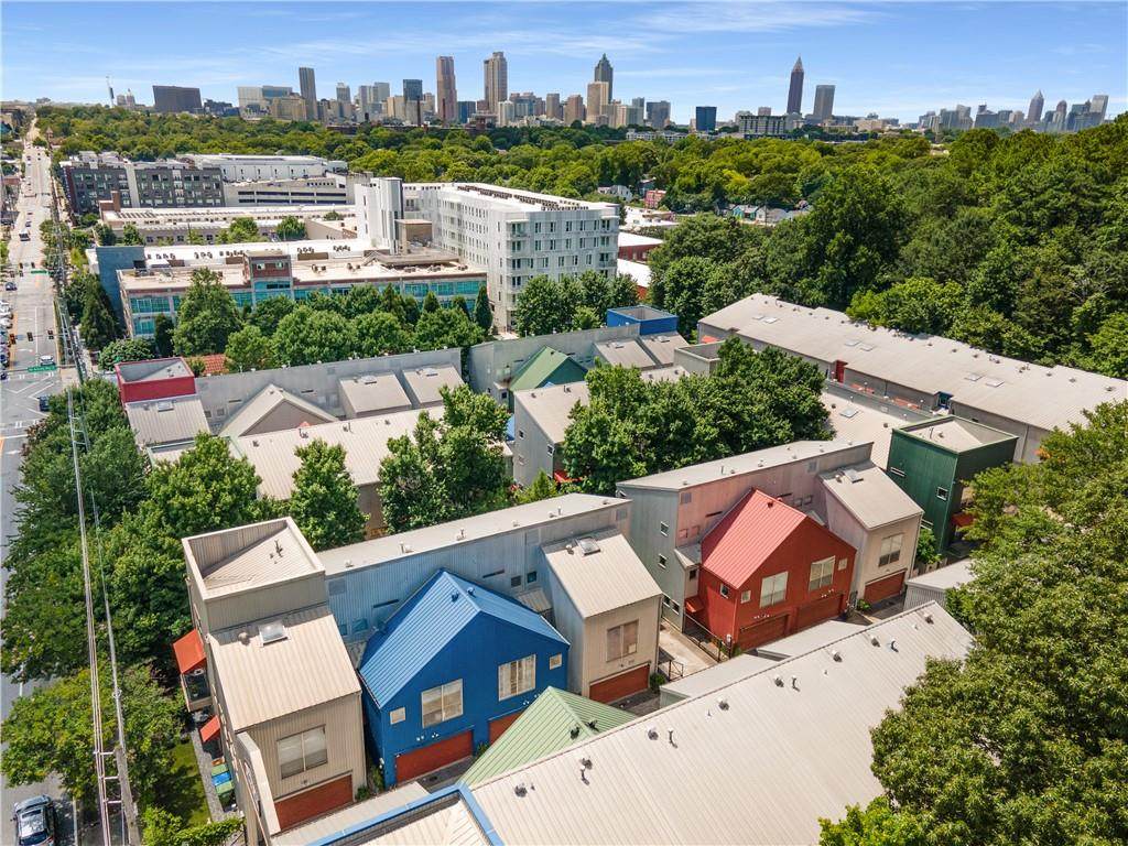 920 Memorial Drive - Photo 1