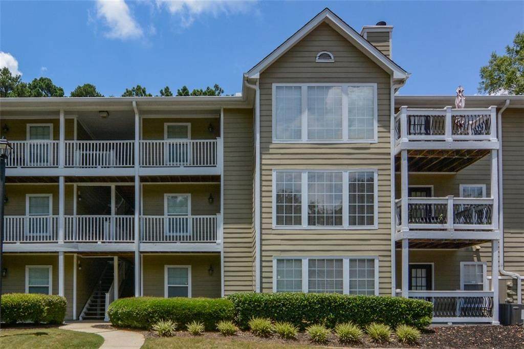411 Berkeley Woods Drive - Photo 1
