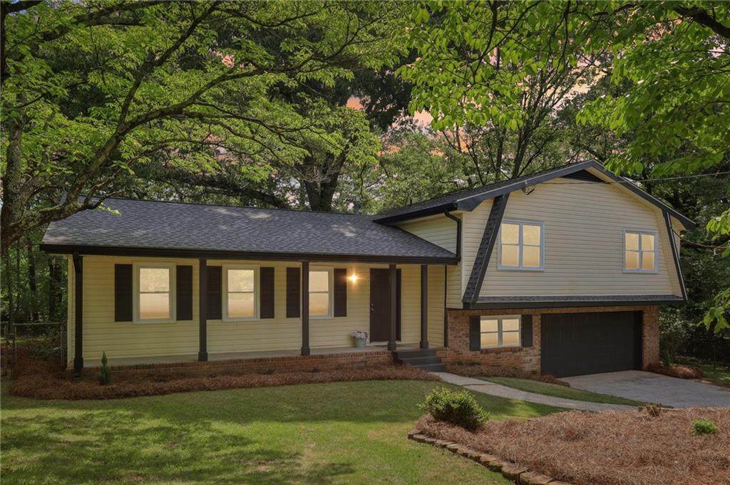 218 Deerwood Court - Photo 1