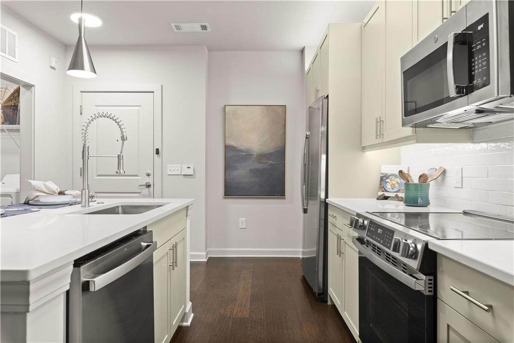 2420 Peachtree Road - Photo 1