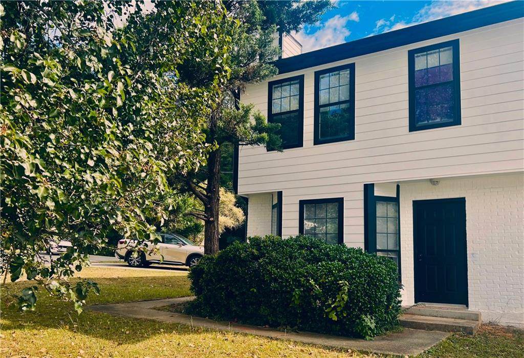 105 Woodberry Court - Photo 1