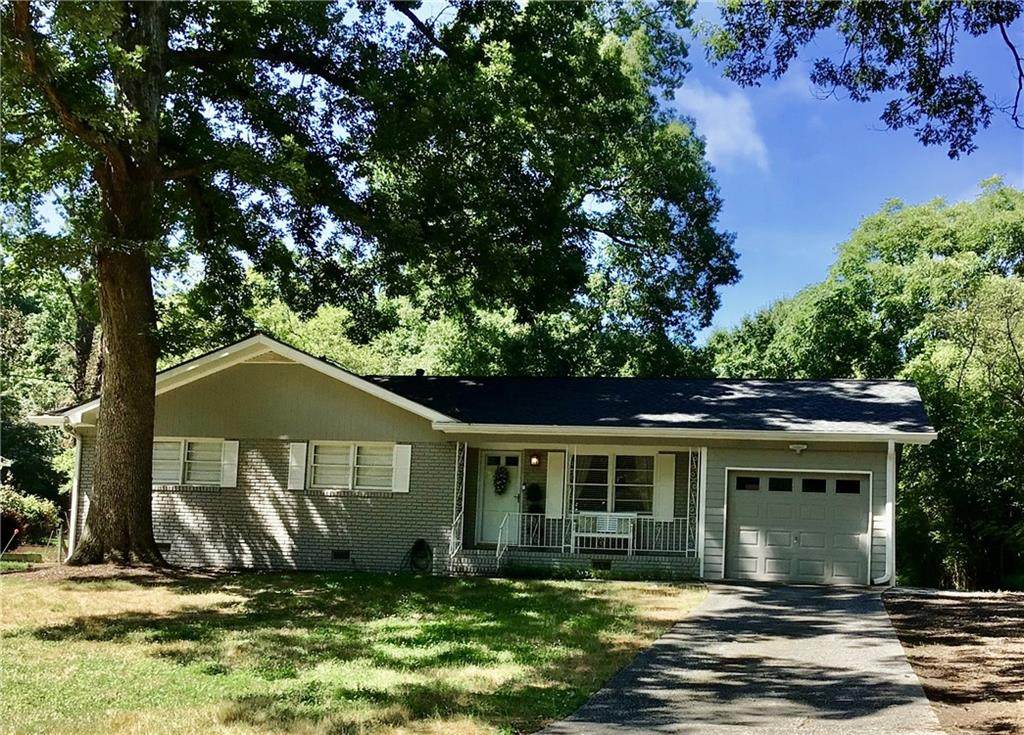 1796 Mackinaw Place - Photo 1