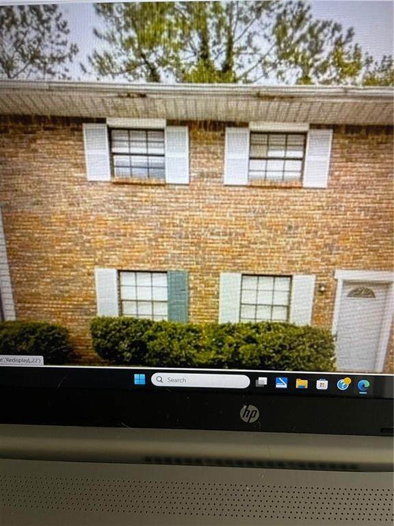 6354 Shannon Parkway - Photo 1