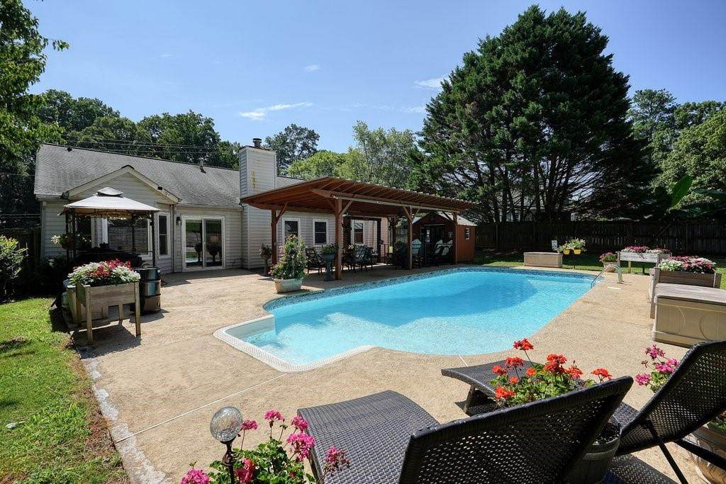 912 River Rock Drive - Photo 1