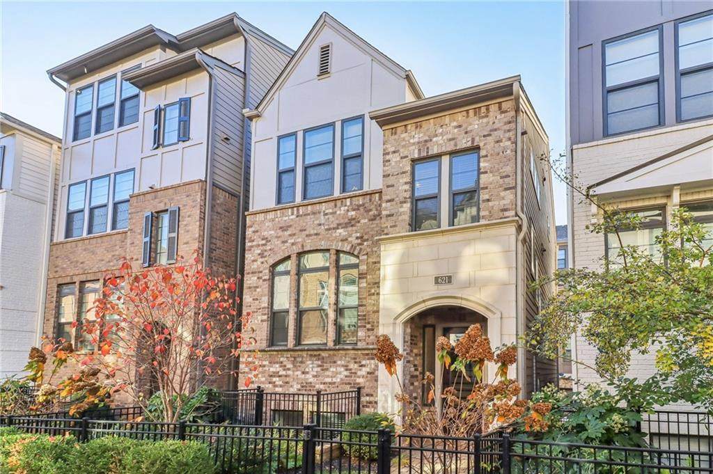 621 Broadview Terrace - Photo 1