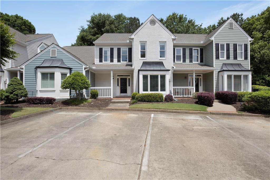 1002 Saddle Hill - Photo 1