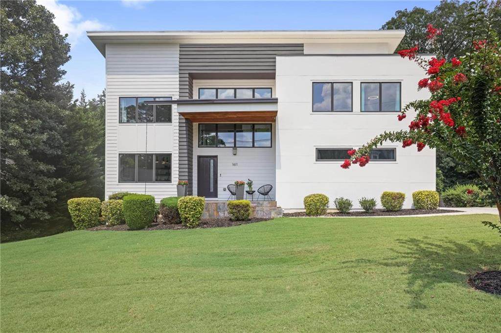 1611 Gaylor Street - Photo 1