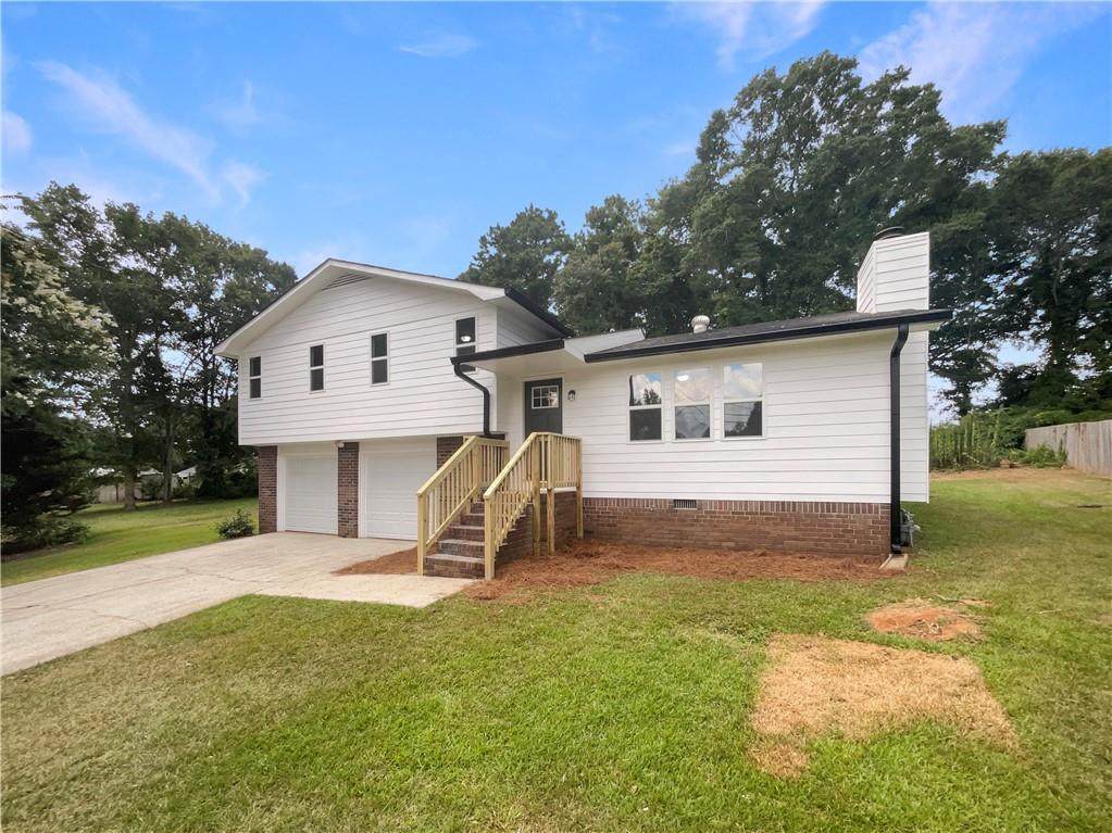 105 Woodbine Drive - Photo 1