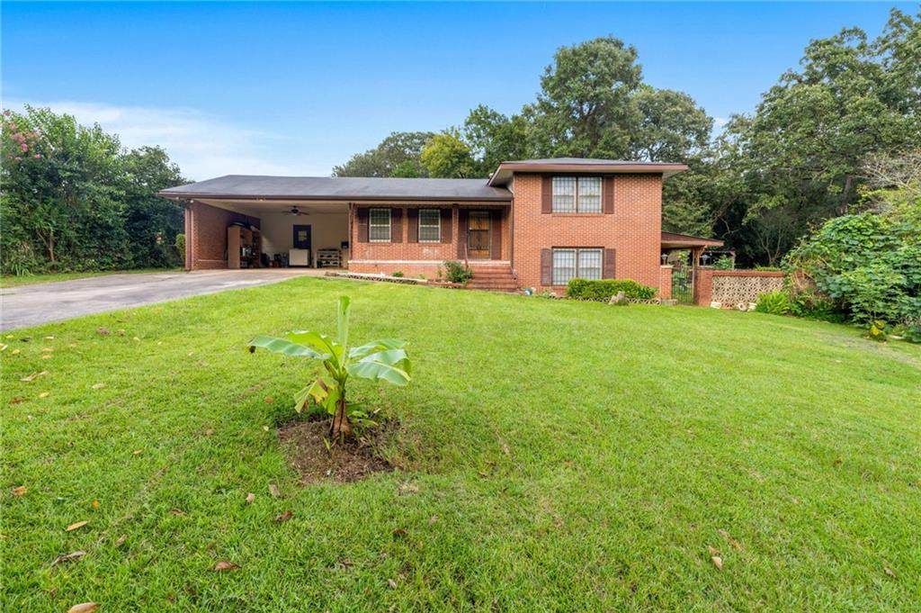 303 Pinecrest Drive - Photo 1