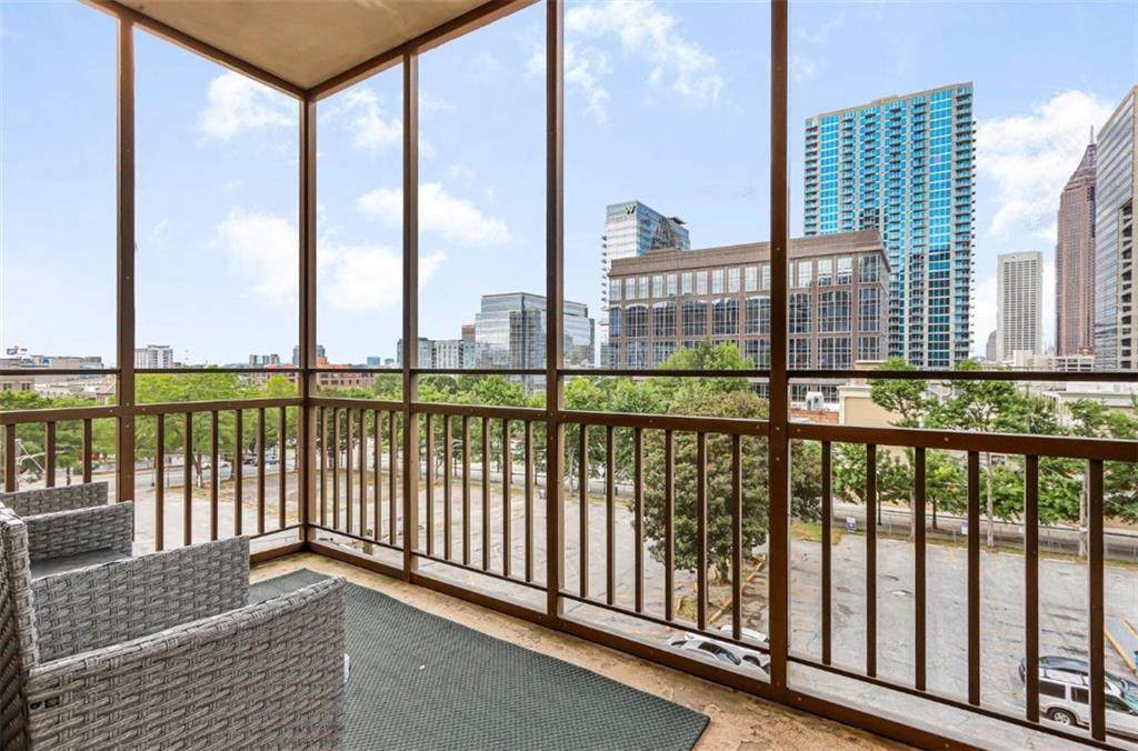 300 Peachtree Street - Photo 1