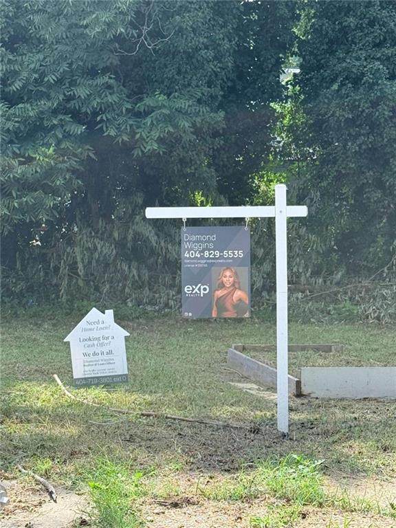 977 Smith Street - Photo 1