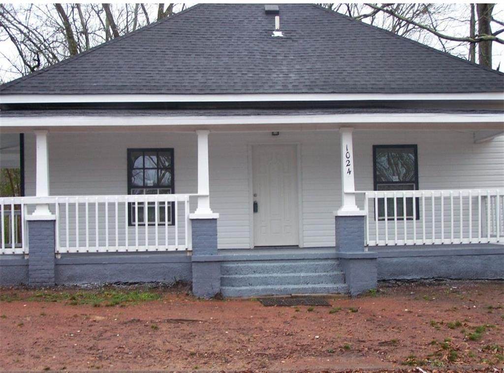 1024 Lake Avenue - Photo 1