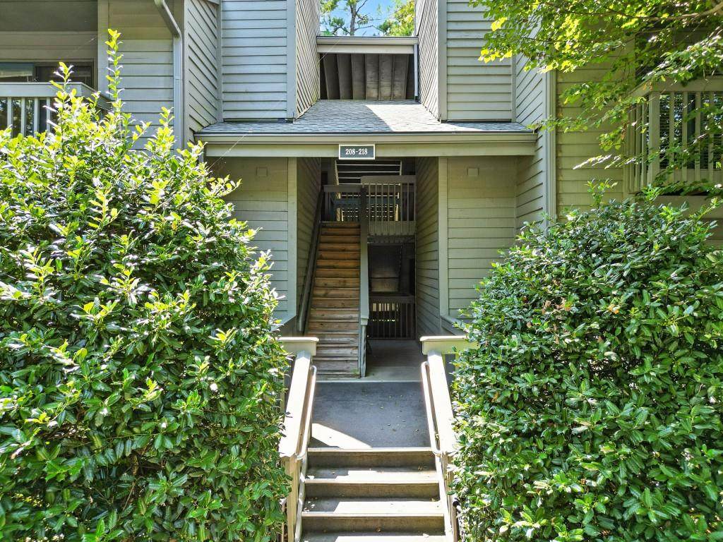 217 Tuxworth Circle - Photo 1