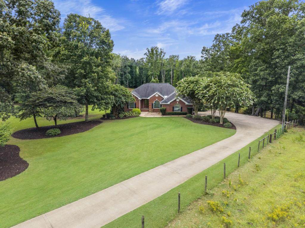 300 Potts Lane - Photo 1