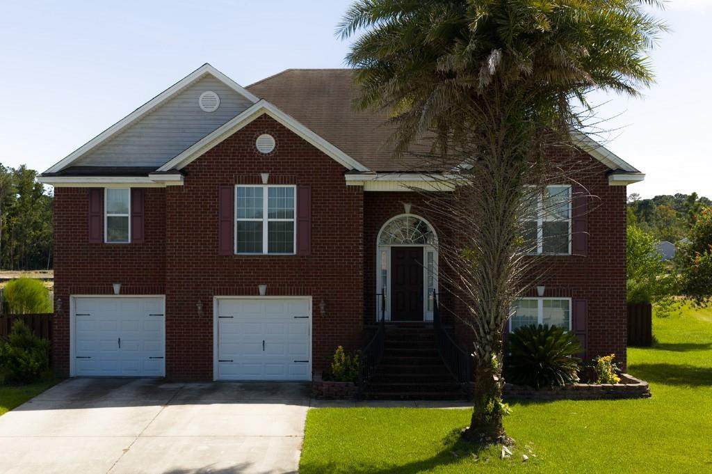 17 Club House Drive - Photo 1