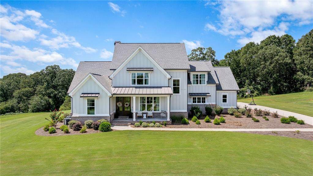 815 Hampton Way - Photo 1