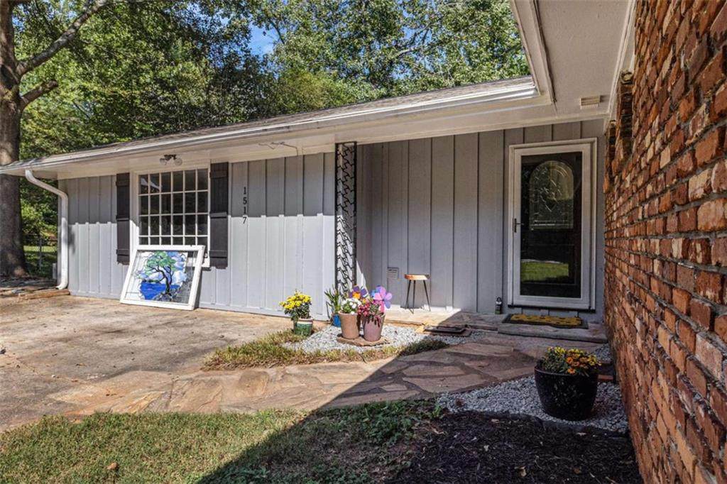 1517 Vancouver Drive - Photo 1