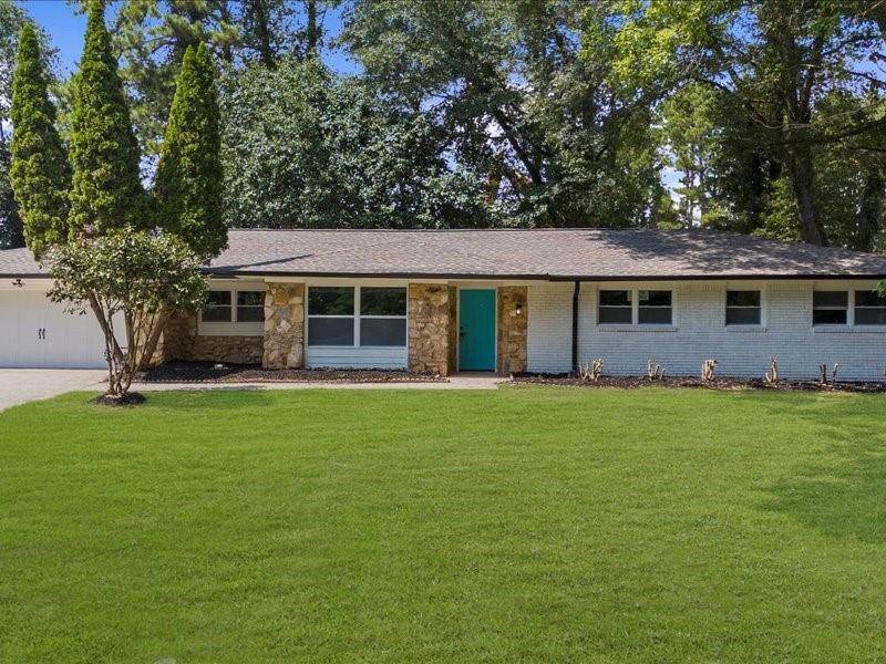 2719 Kings Park Circle - Photo 1