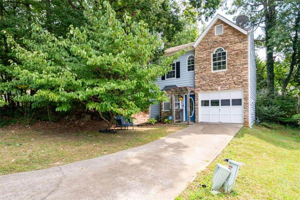 1001 Hillsborough Chse - Photo 1