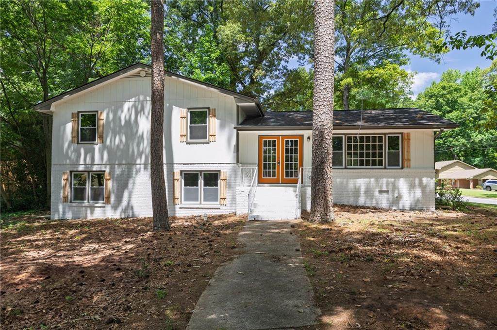 5520 Saint Lo Lane - Photo 1