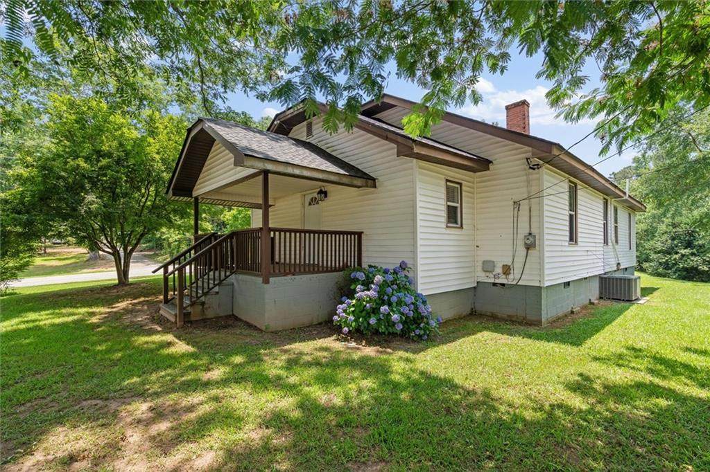 1423 Beulah Church Road - Photo 1