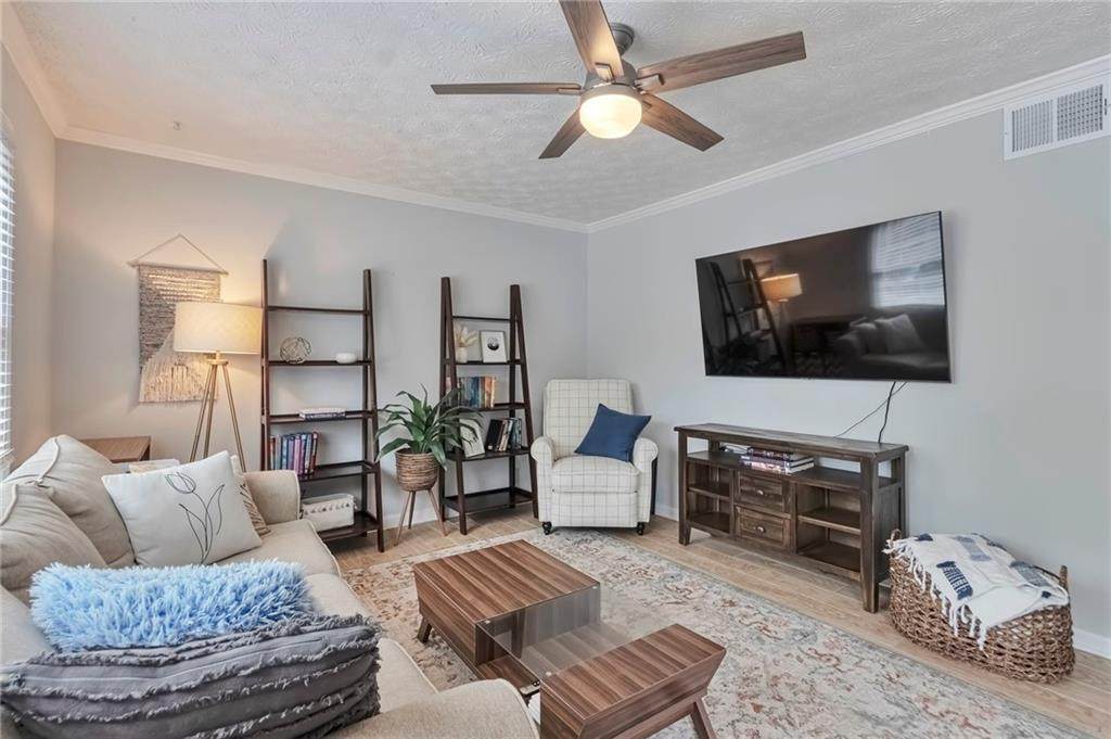 8 Arpege Way - Photo 1