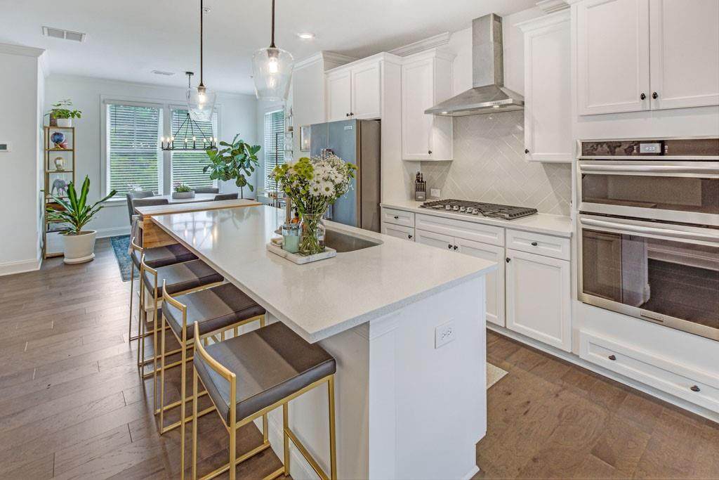 6643 Beacon Drive - Photo 1